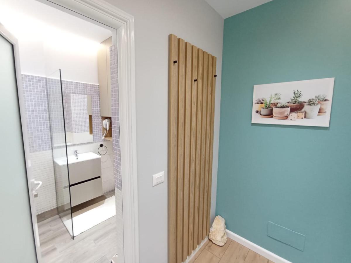 Trea Accomodations - Suite Lungomare Vlore Exterior photo